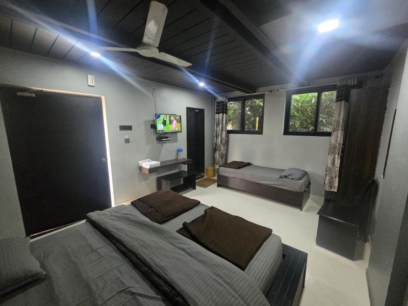 River View Resorts Srikalahasti Bagian luar foto